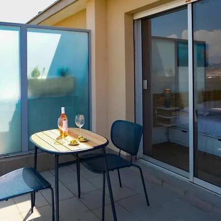 Apartment L43 Maurice Sea View 6pax/terrace,parking,ac