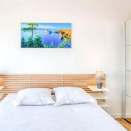 Apartment L43 Maurice Sea View 6pax/terrace,parking,ac