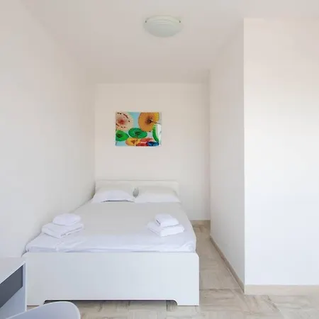 L43 Maurice Sea View 6pax/terrace,parking,ac Appartamento