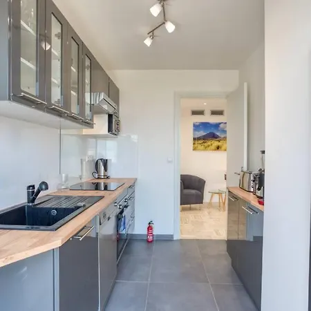 L43 Maurice Sea View 6pax/terrace,parking,ac Appartamento